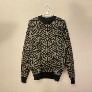 Le 31 Par Simons Black & Tan Geometric Extra Plush Crewneck Sweater